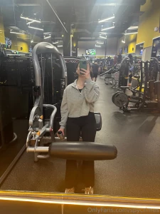 Working on my ass for my beloved fans