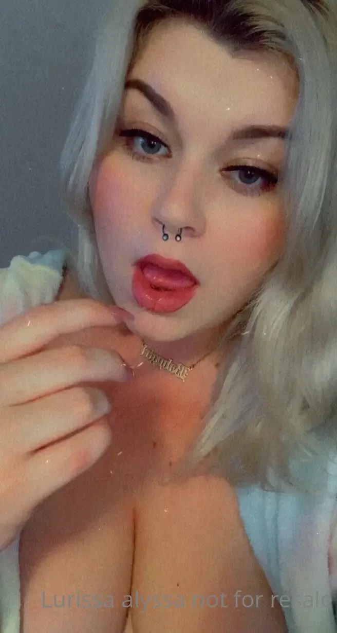 Want to see the rest of this video sub to my vip onlyfans and see this 