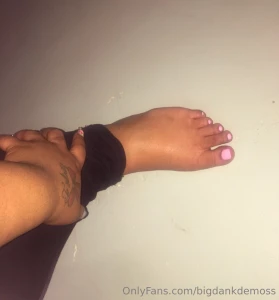 Are you a feety or a stomach lover part 5