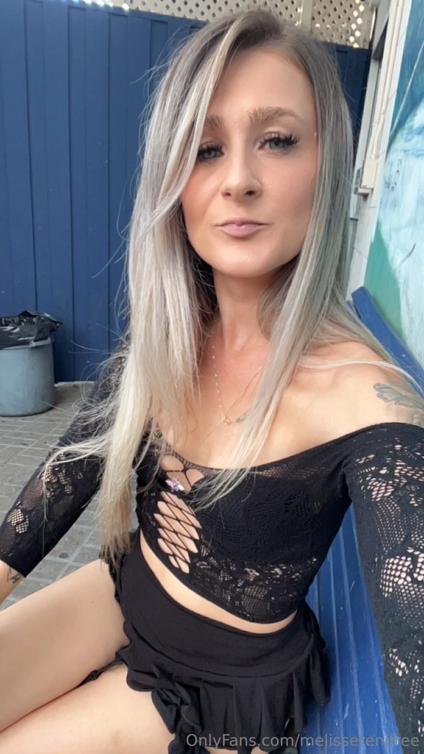 U know u wanna see the naughty side of me onlyfans com melissereni 