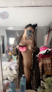 Like all my posts for a freeeeeee nude y all have been slacking