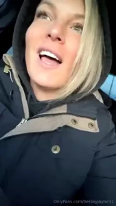 Little throwback missy carpool karaoke on the chilly morning
