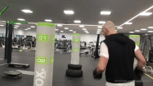 Training the bag yes this was early in my fight career i roll my