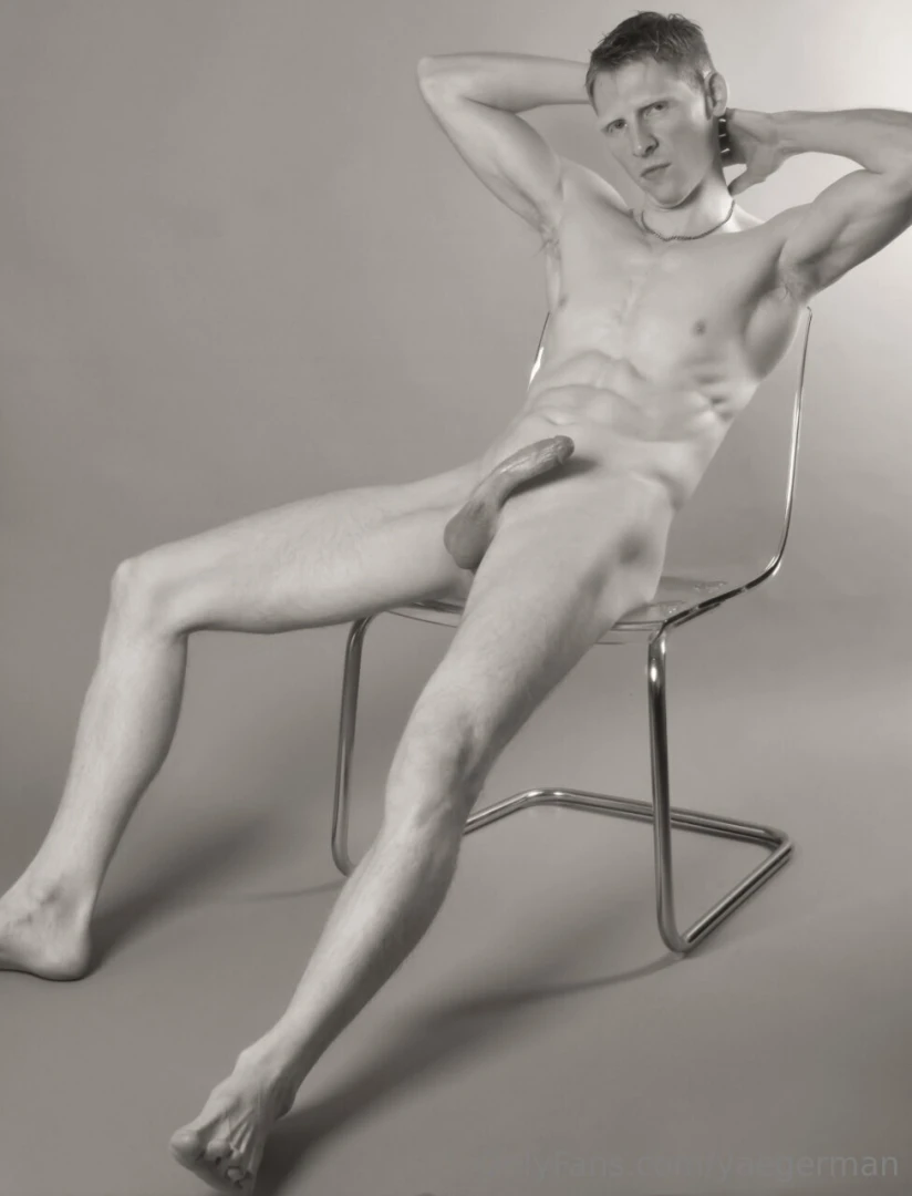 An archival shot to start the weekend 