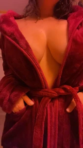 Just got out of the shower clean and fresh faced anybody want to chat