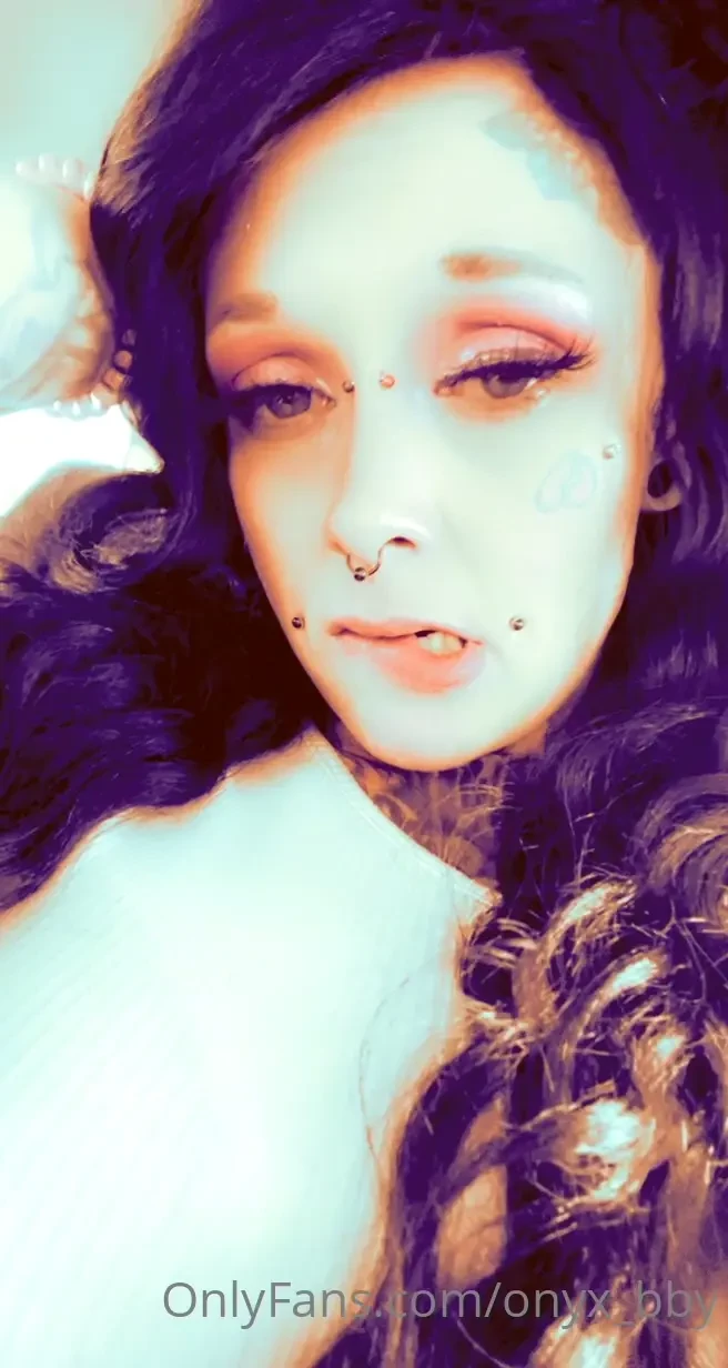 If i went live who would wanna watch also what would you like to see 