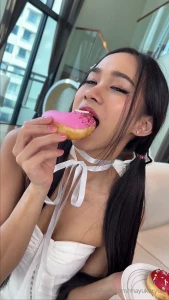 Eat me or donuts