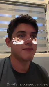 Siempre ayudando para que lo guarde lim pi o