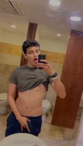 Que rico me saque la leche en el ba o del hotel