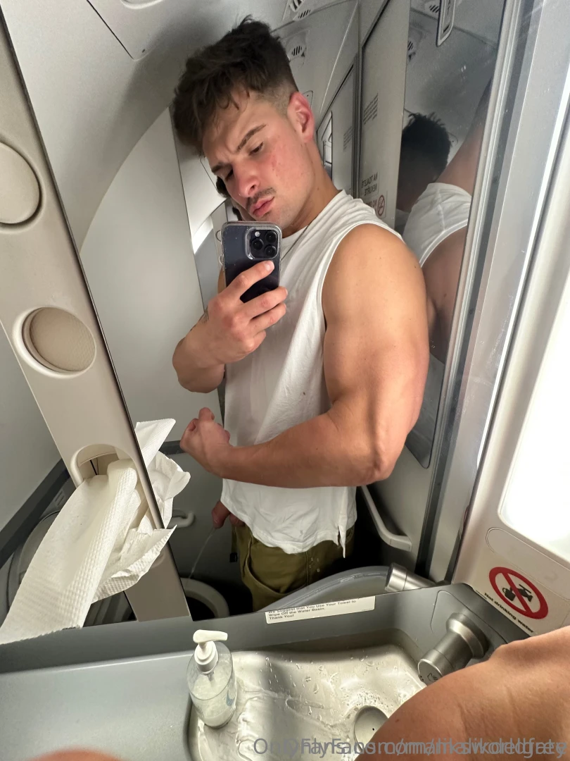 Can i flex while we fuck 