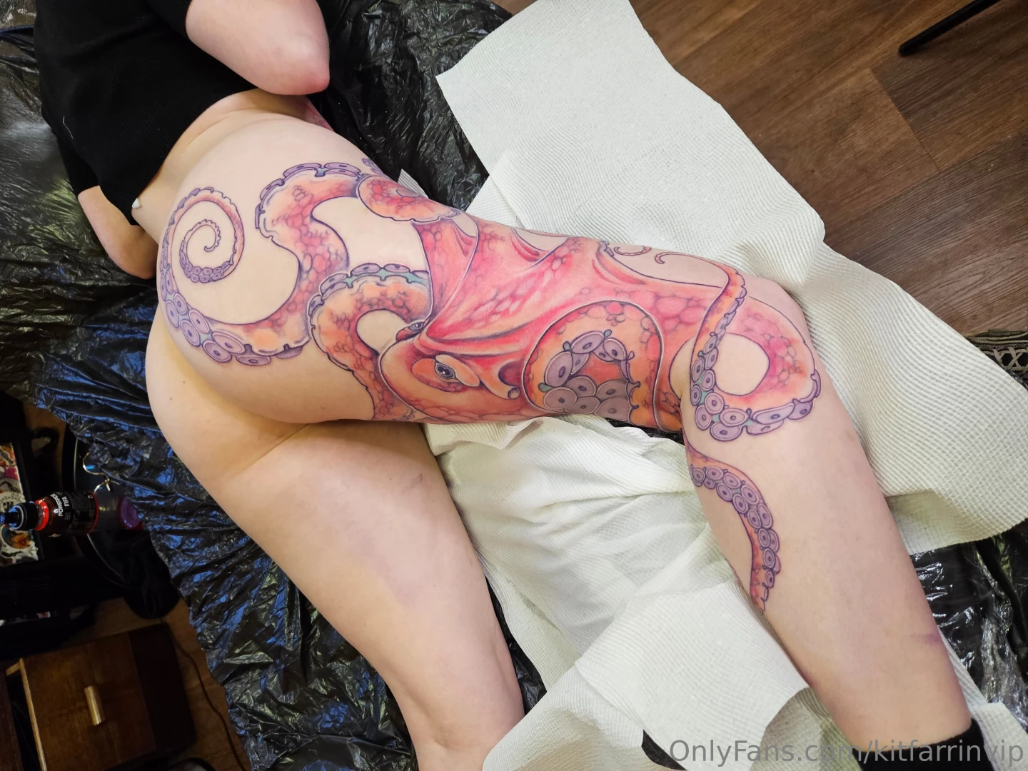 kitfarrinvip - My massive tattoo - octopus piece is finished part 1 