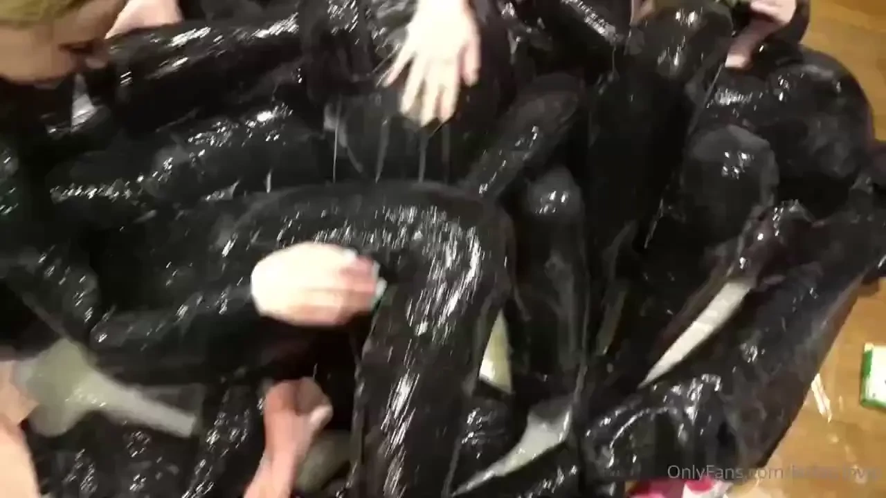 Realised i never uploaded my slime videos 