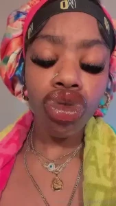 Big mwah kisses