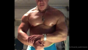 muscle-submission - Christmas worship session with muscle frank 