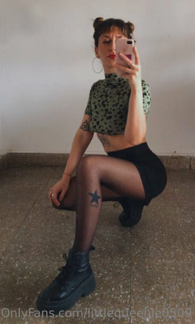 A kinky night is what you want 