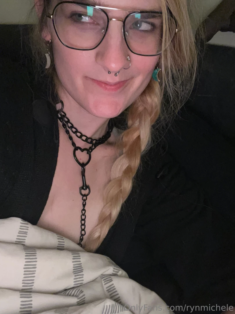 A very lovely person got me this dress i really like it i m realizing part 2 