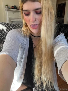 I ll be your good girl cum play with me on chaturbate