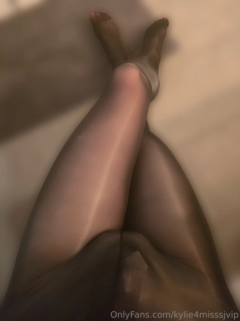 Silky pantyhose part 1 