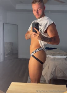 Jocks and ass dm me for custom dirty videos