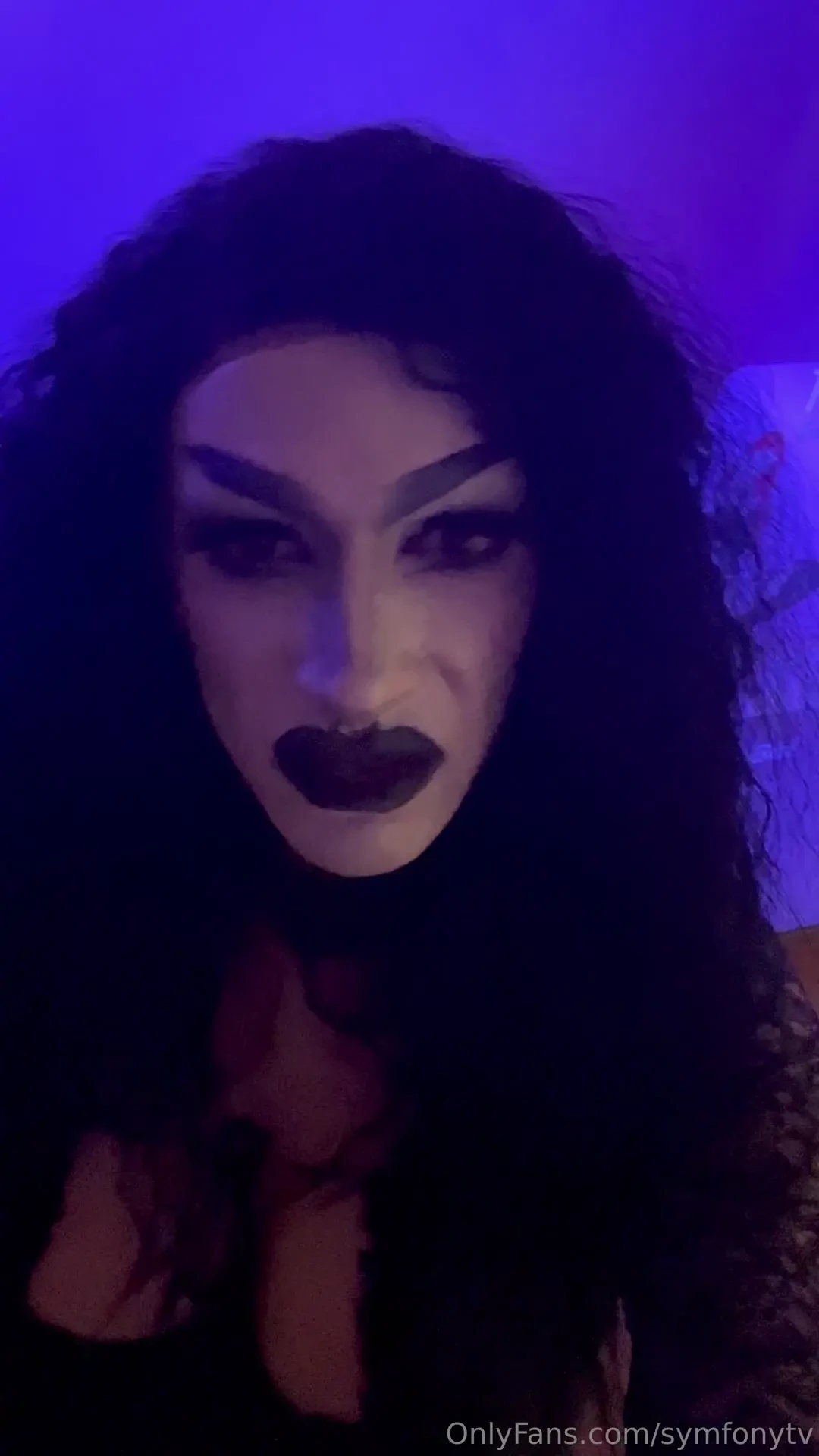 Happy new year all you kinky friends wish you all the best and don t 