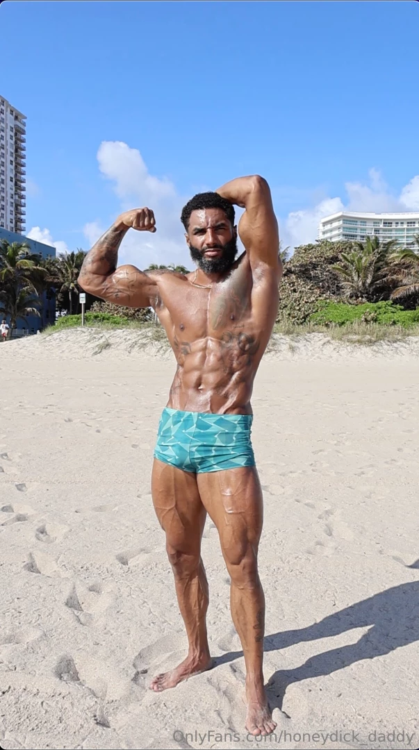 Muscle daddy big shout out to everyone who has made it this far with 