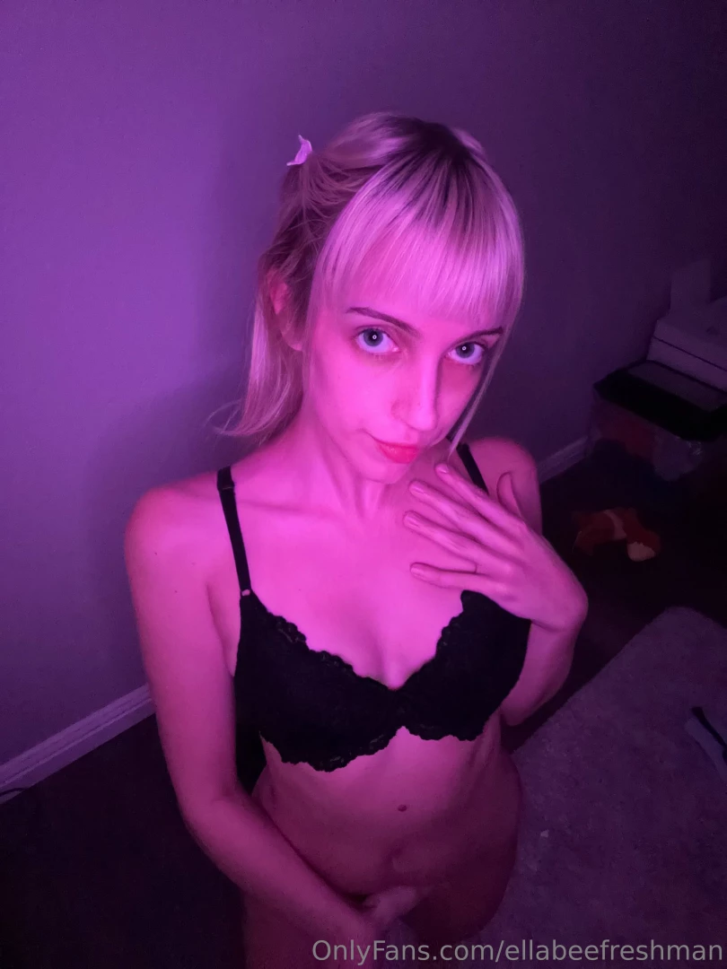 So lonely and horny 