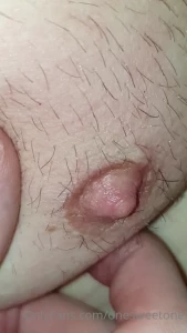 Agoodone loves tittie play tittie challenge dare send in your tittie