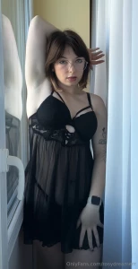Loving the simplicity and elegance of this look feeling comfortable part 2