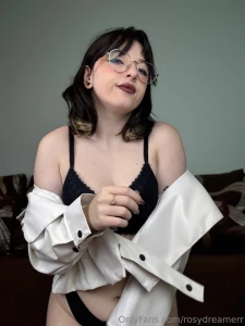 You always look at my photos so sweetly but i wonder what you really part 1