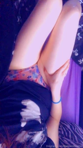 Thighsday is my favorite day it s a lazy day here