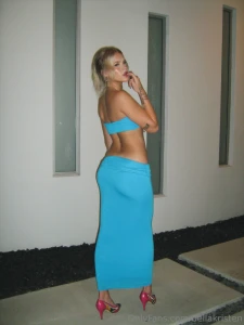 Do you guys like blue on me