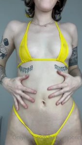 Just some clips amp pics in my yellow micro when my bush was smaller
