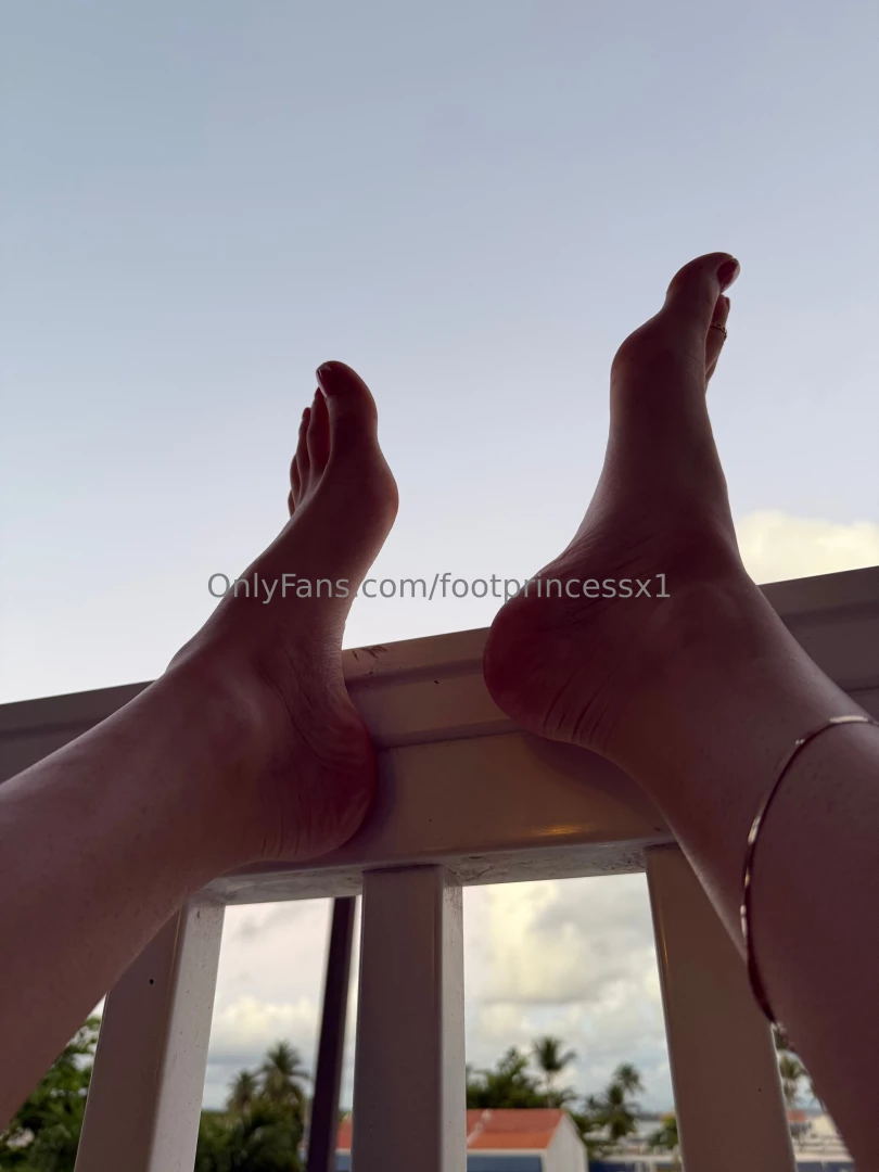 Arches in the sky 