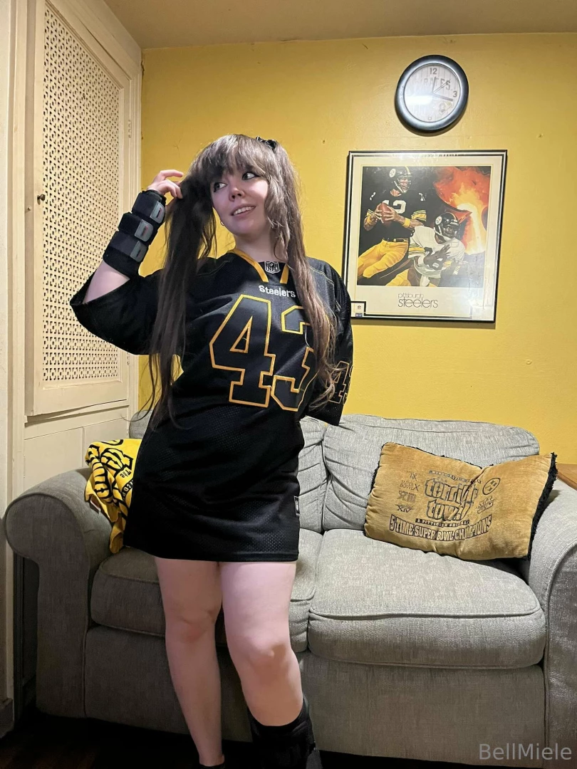 To celebrate the steelers winning today here s a super cute lewd-ish part 1 