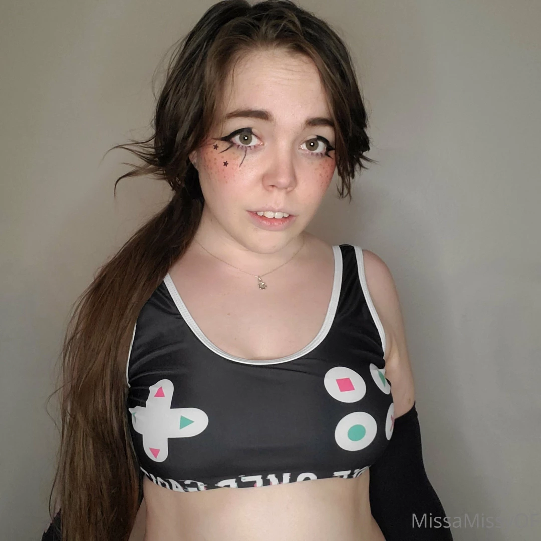 Wanna play with my joy-sticks 