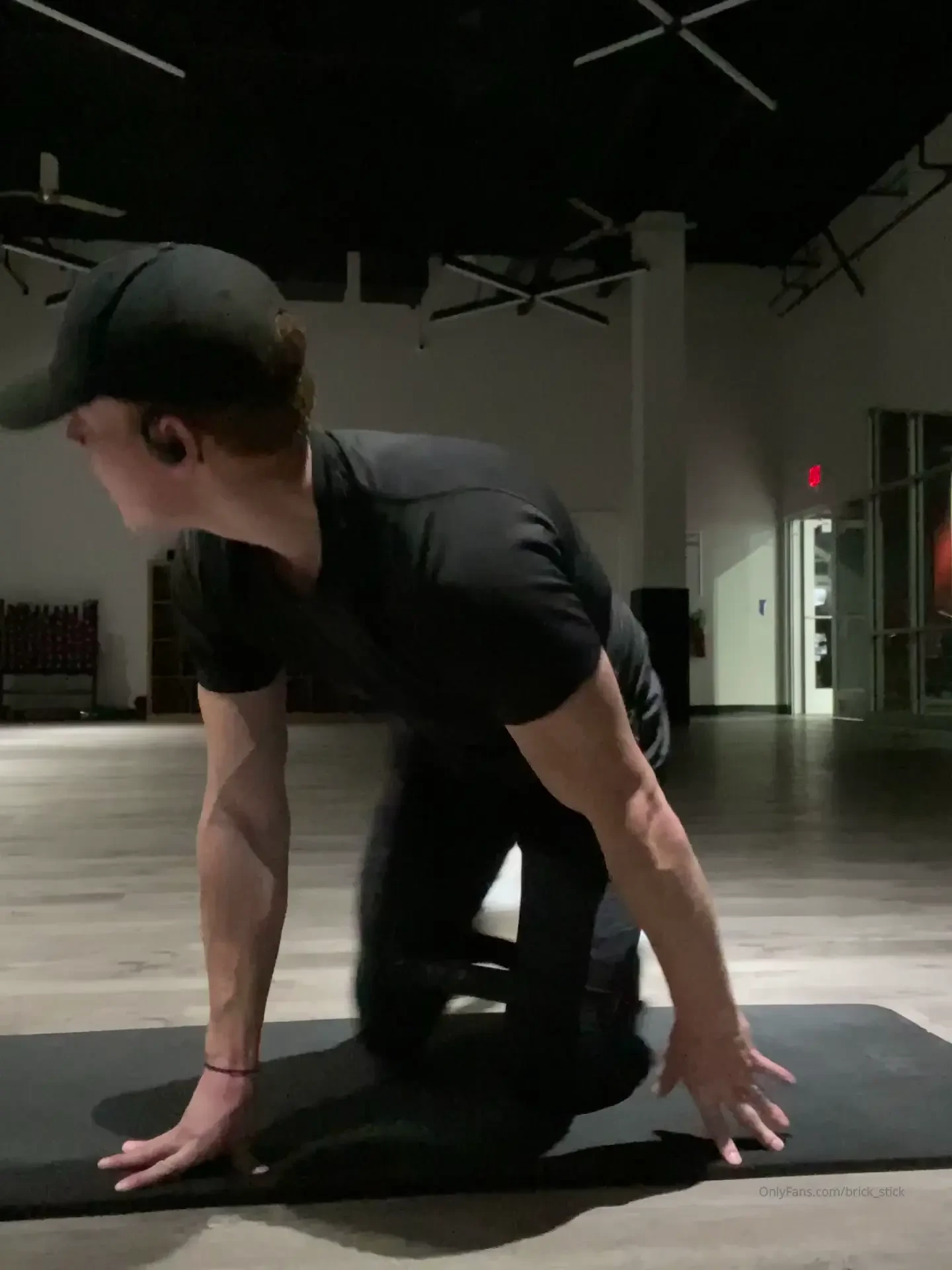 Some glute workouts to finish off my leg day 