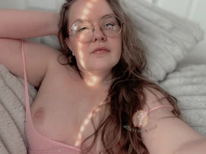 A goddess kissed in sunlight tell me how you d worship me