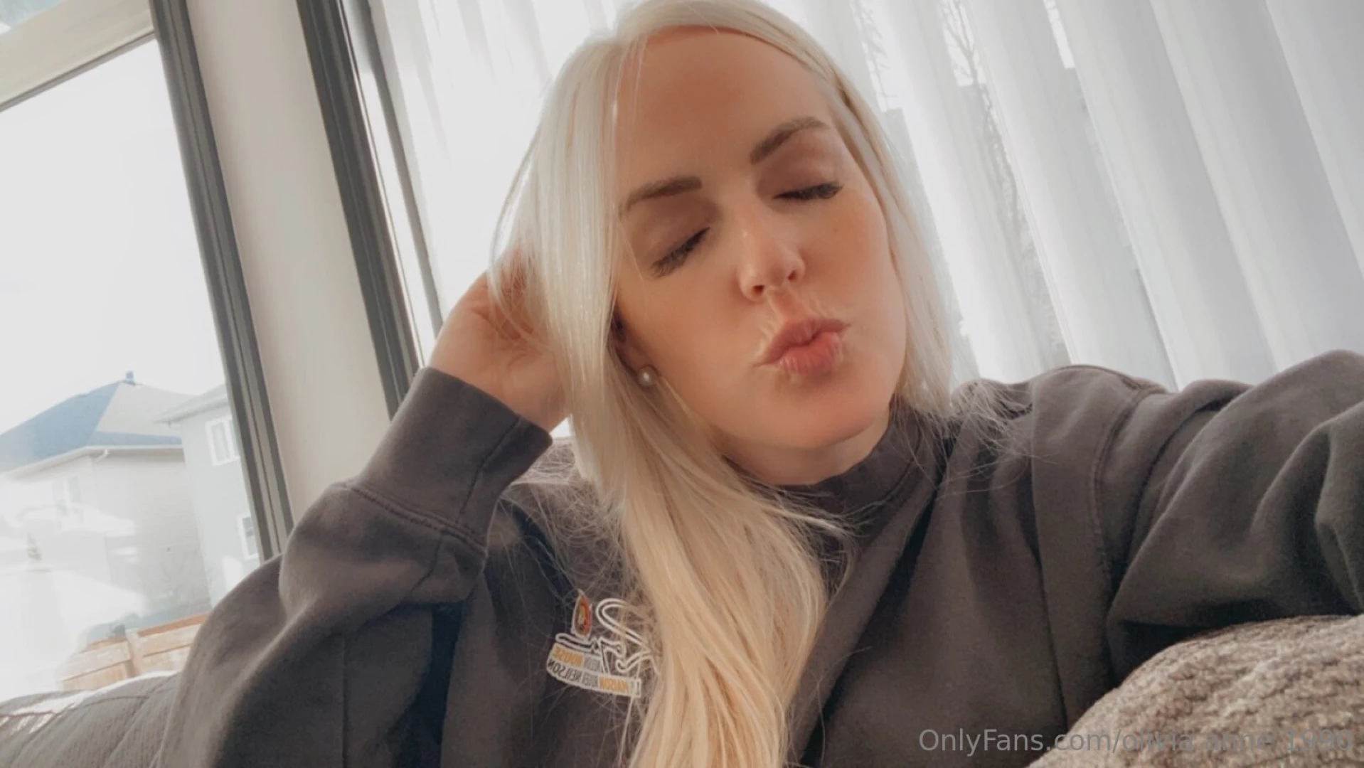 In my platinum blonde era thanks for letting me be here cuties 