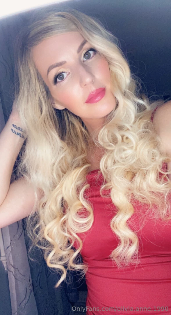 Olivia-anne-1990 part 1434384 