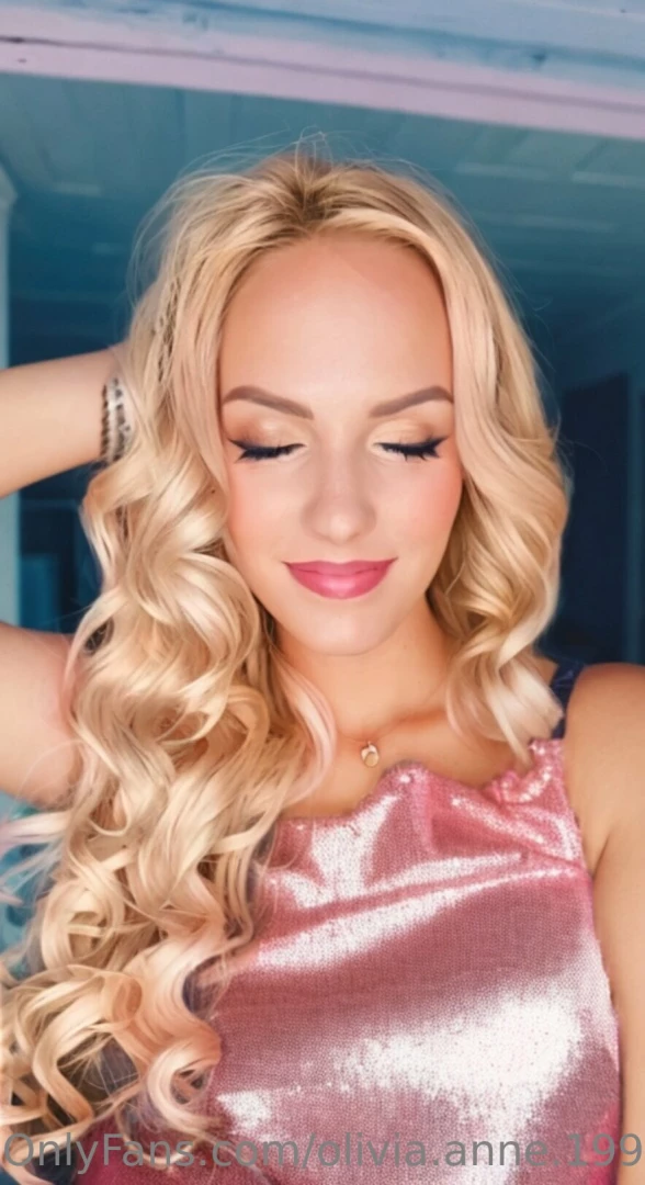 It s my bday tomorrow who s gonna help me celebrate 