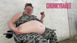 Triple burgers stuffing i took a doggy bag from my family bbq and came part 2