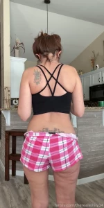 Jiggle milf fyp ass fun tiktok petite brunette cellilite