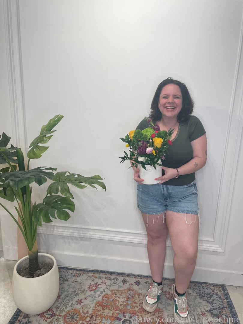 Took myself out for a dreamy little flower date felt like a soft girl part 1 