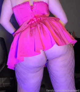 I can be your princess 5 or sub to access find all my links here https part 4