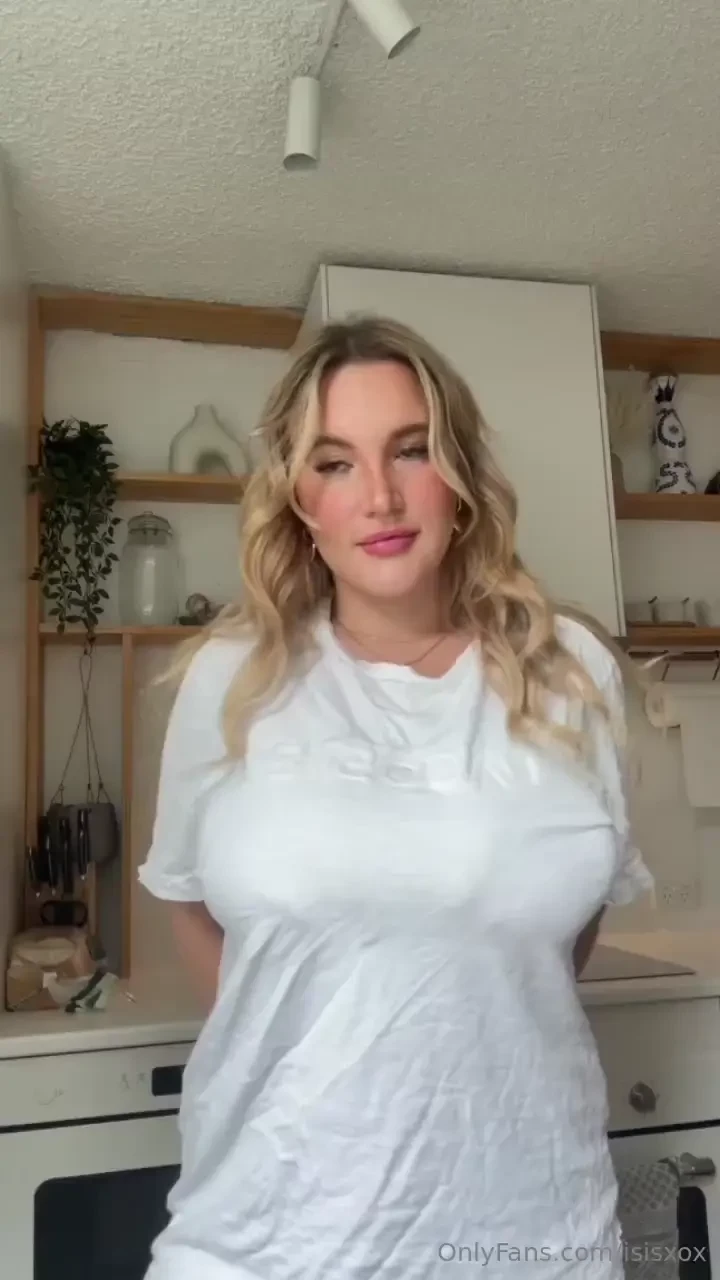 Guys send me tik tok trends 