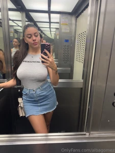 No llevo nada debajo me guardas el secreto