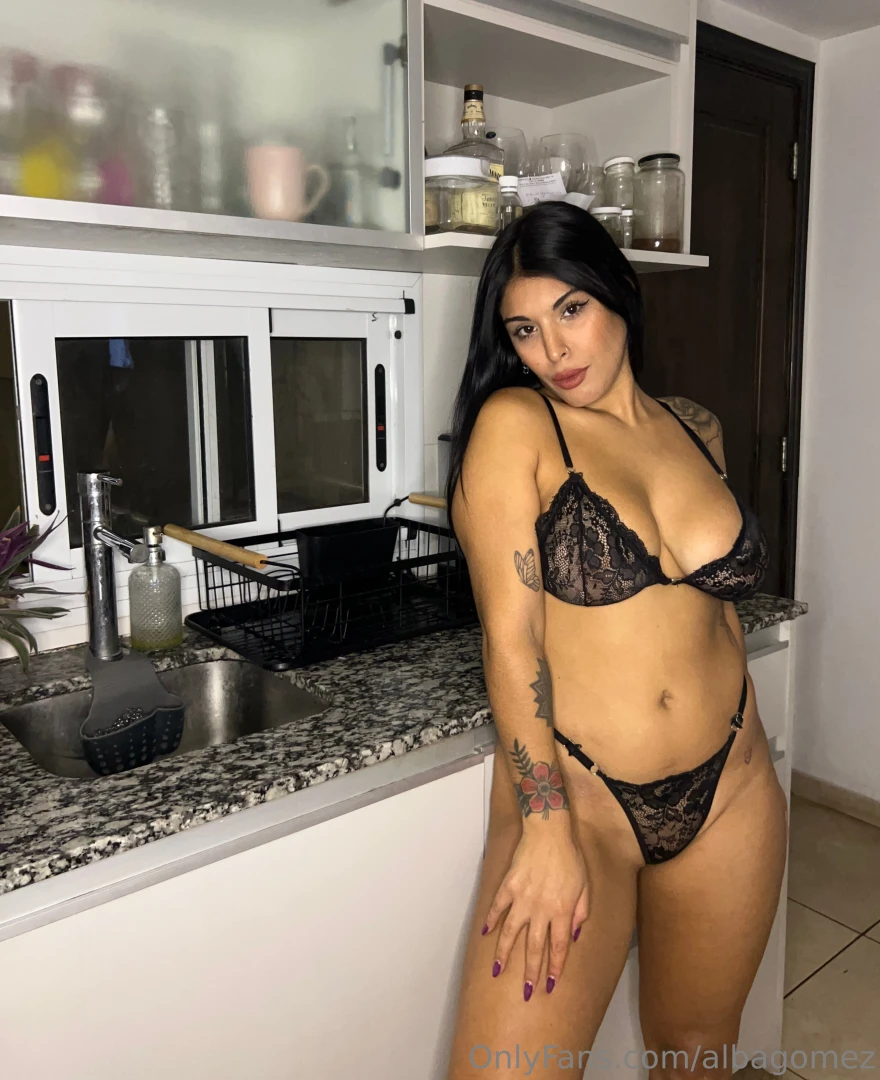 Ten a que compartirla porque kiraruiz es demasiado tiene una mirada part 4 