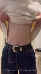 Because you can t really see my silhouette in oversized clothes