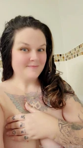 Smile if you wanna see me get even dirtier oh wait i can t see you but