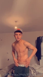 Double tap if my v line turns you on